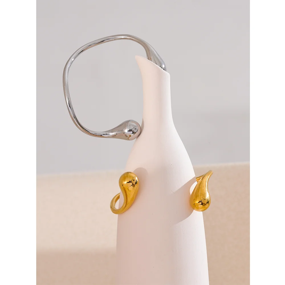 Celestial Curve Cuff