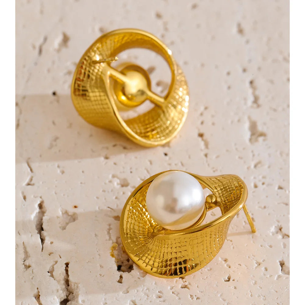 Pearl Luxe Stud Earrings