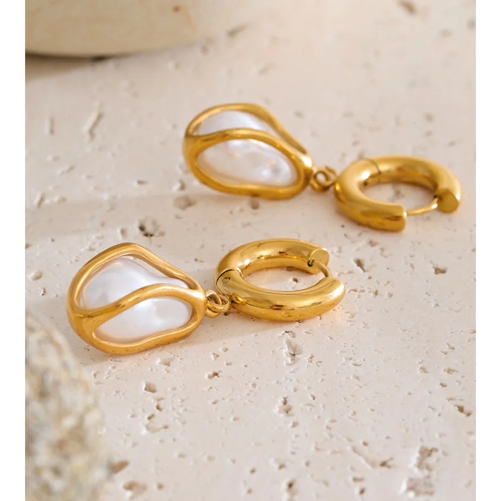Baroque Pearls Hoop