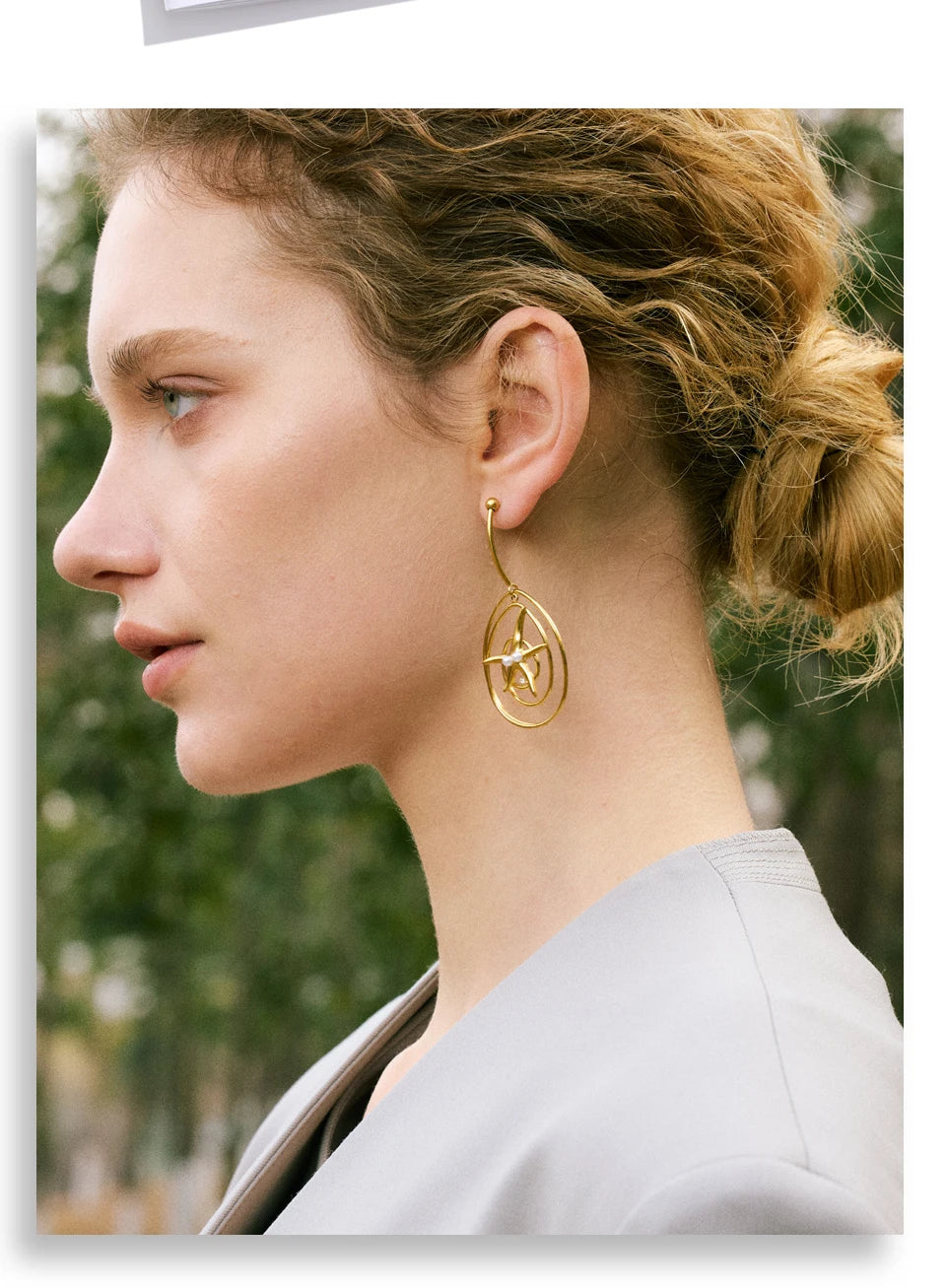 The Modern Muse Swirls