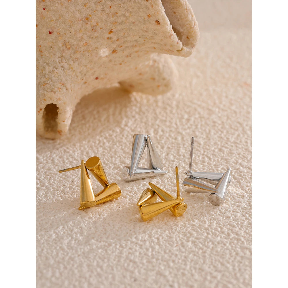 Eterna Geo Studs