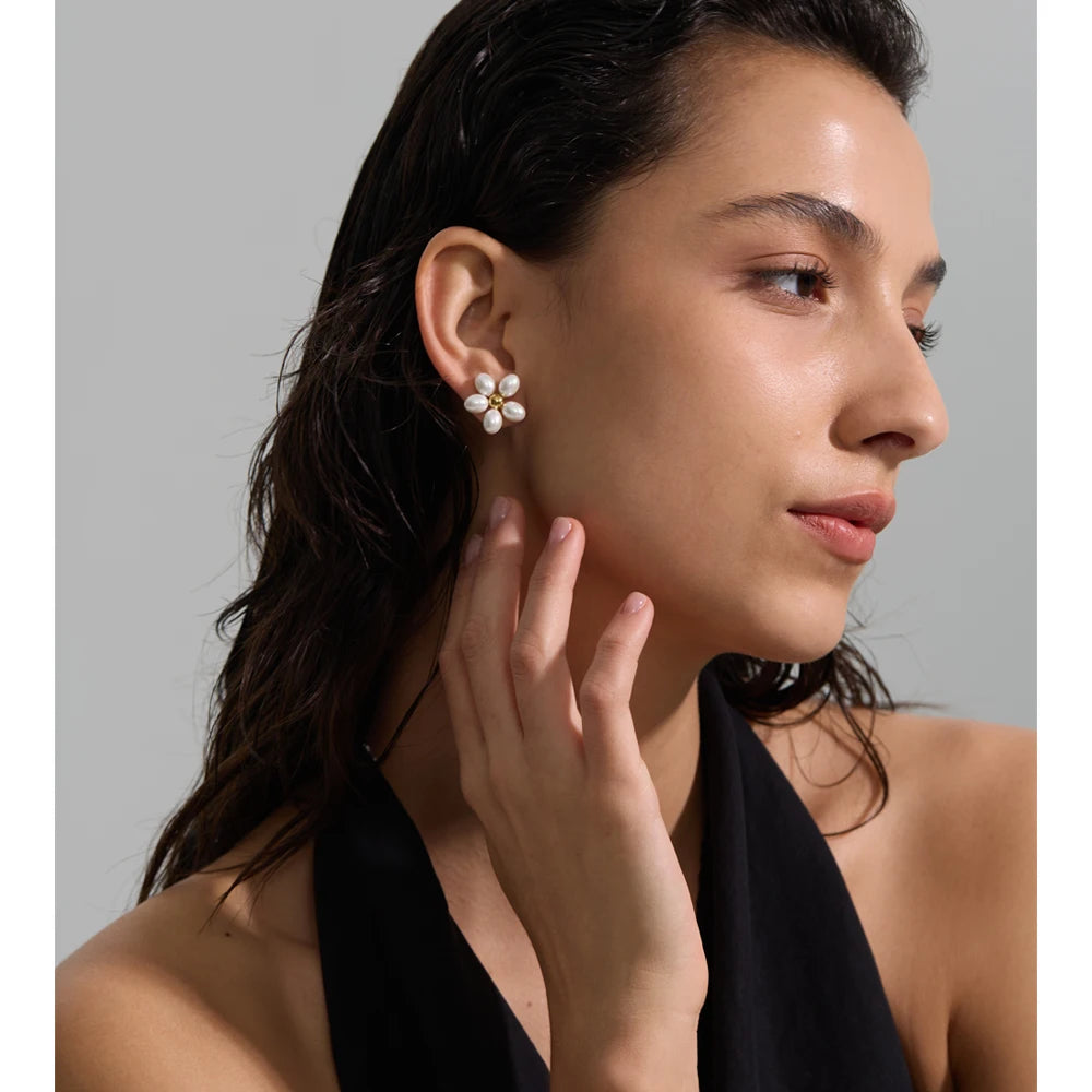 Pearls Flower Earrings