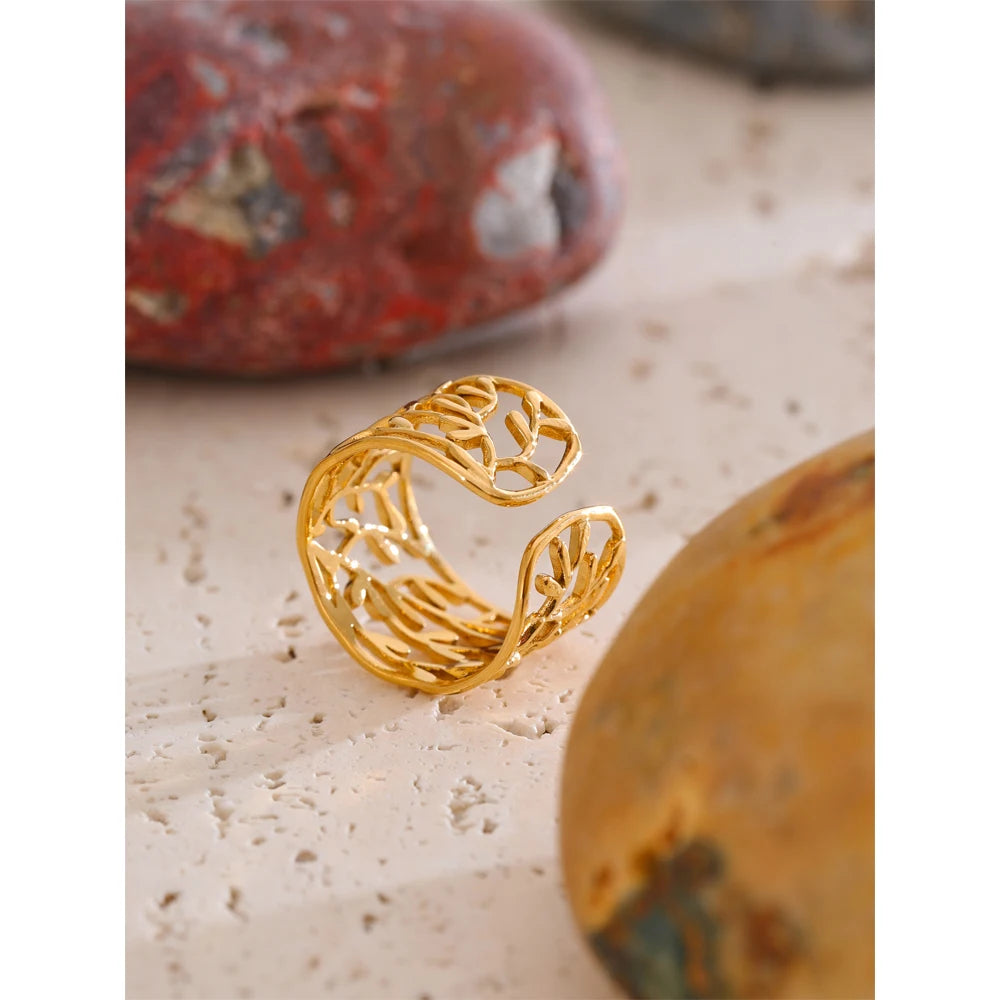 Golden Lace Statement Ring