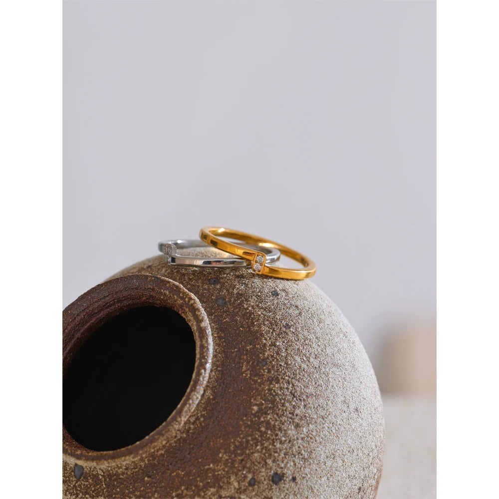 Minimal Crystal Band Ring