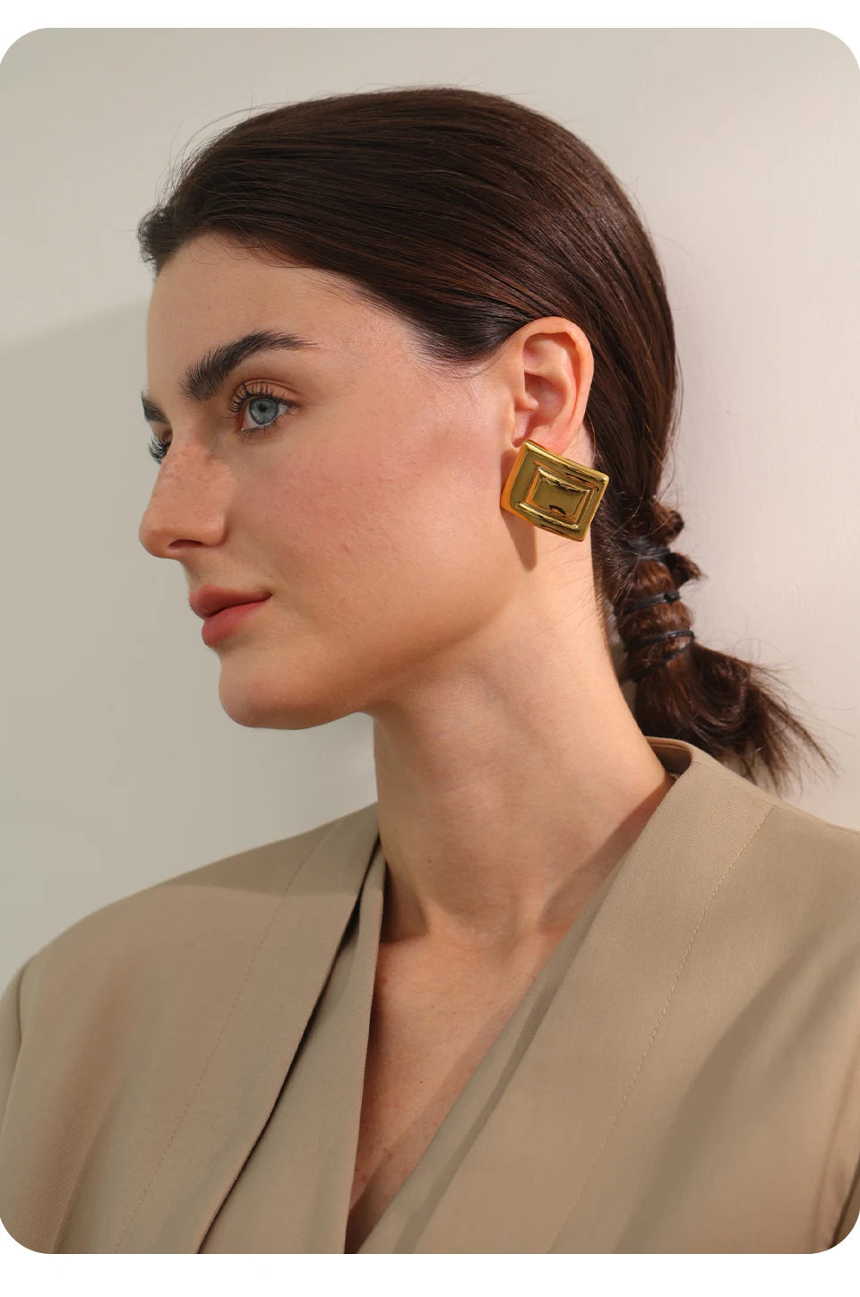 Framed Geometric Studs