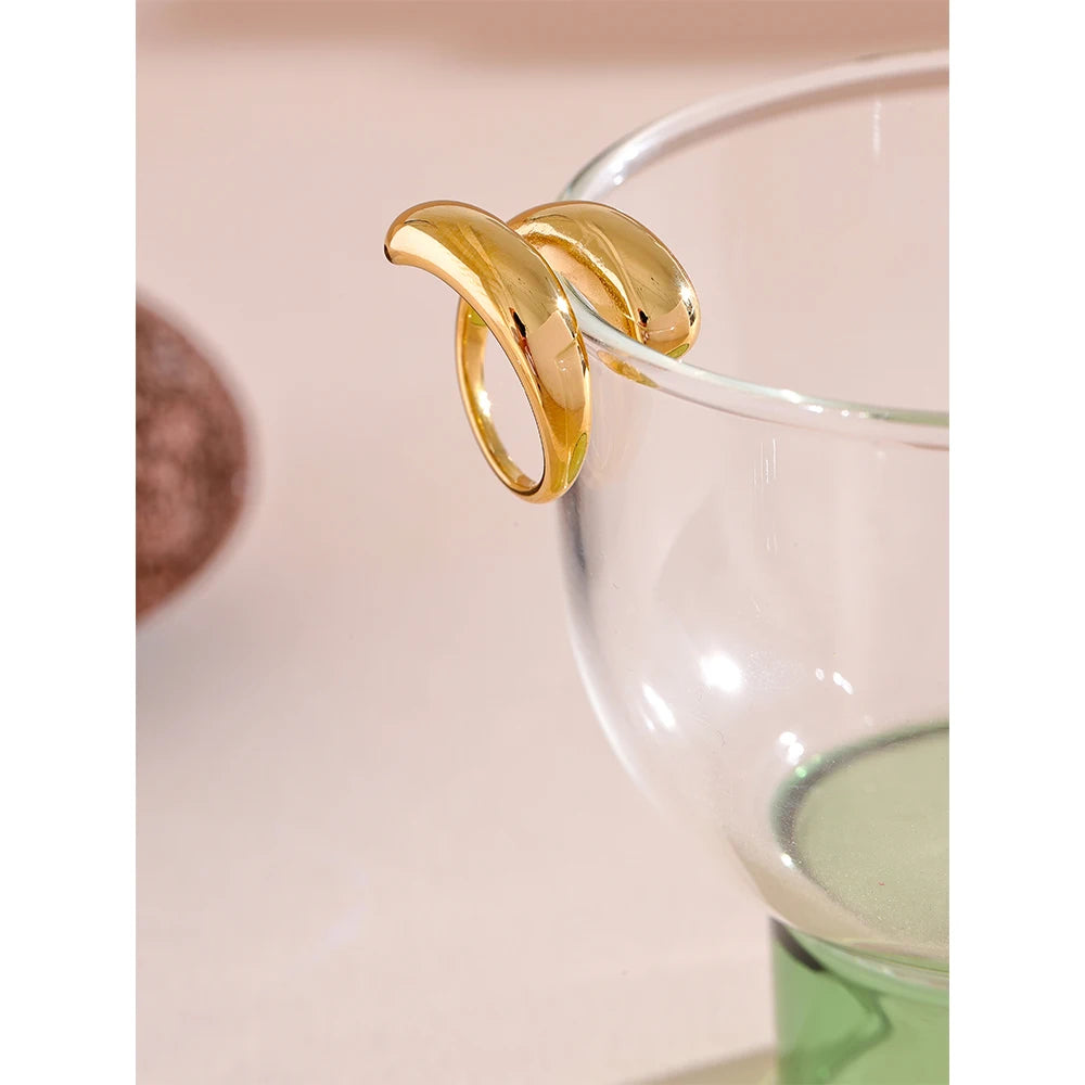 Sculpted Motion Ring