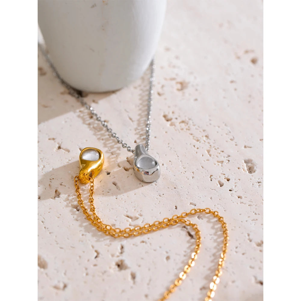 Drop Pearl Necklace