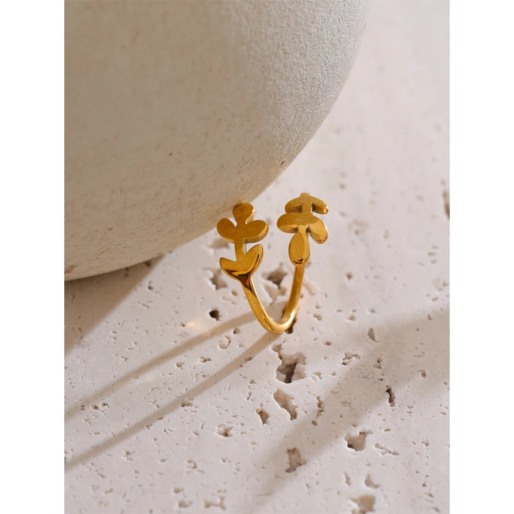 Double Clover Open Ring