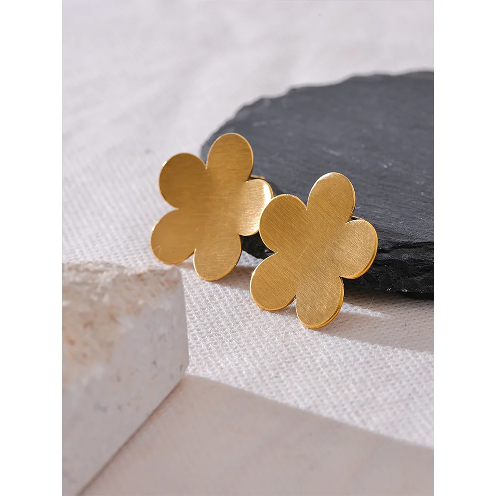 Gold Flower Earrings