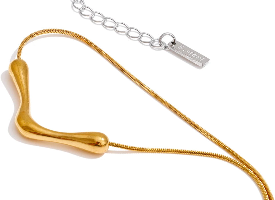 Sculpted Wave Necklace