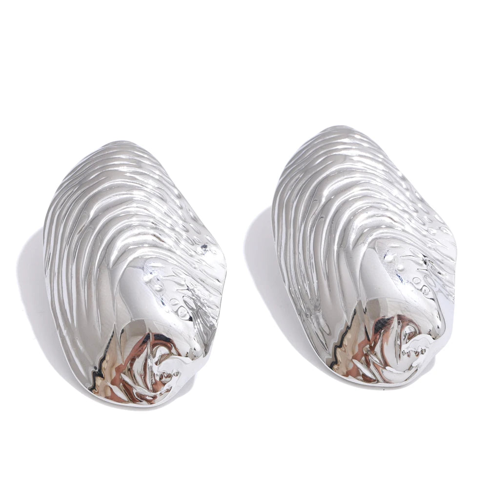 Golden Shell Studs