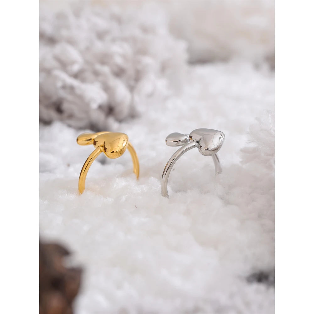 Sculpted Heart Ring