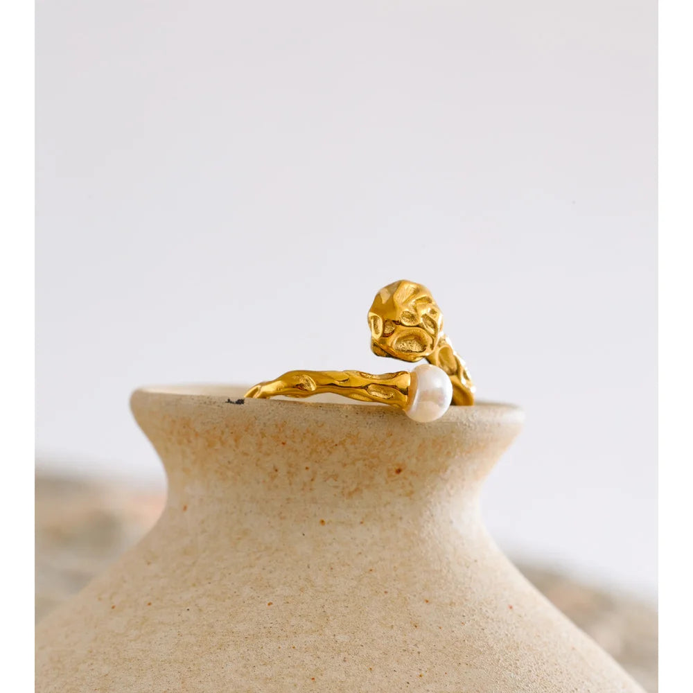 Hammer Pearl Adjustable Ring