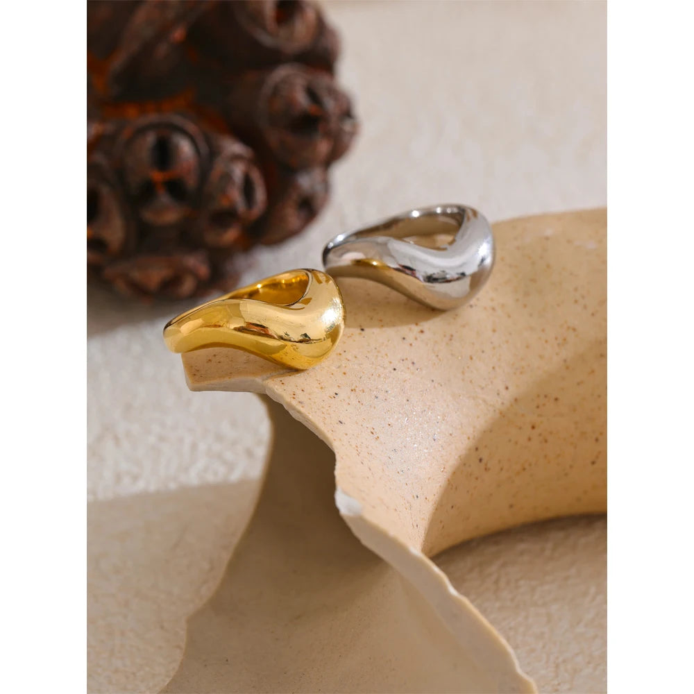 Wavy Ring