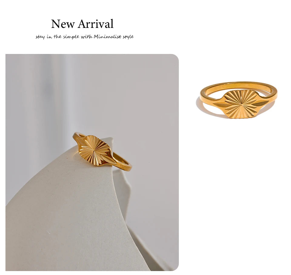 Minimalist Sunburst Signet Ring
