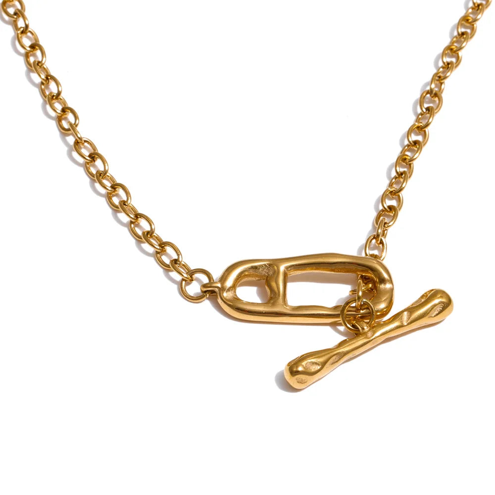 Toggle Chain Necklace