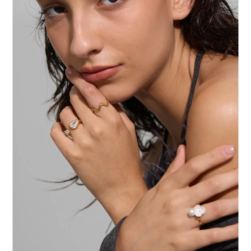 Chic Wave Ring