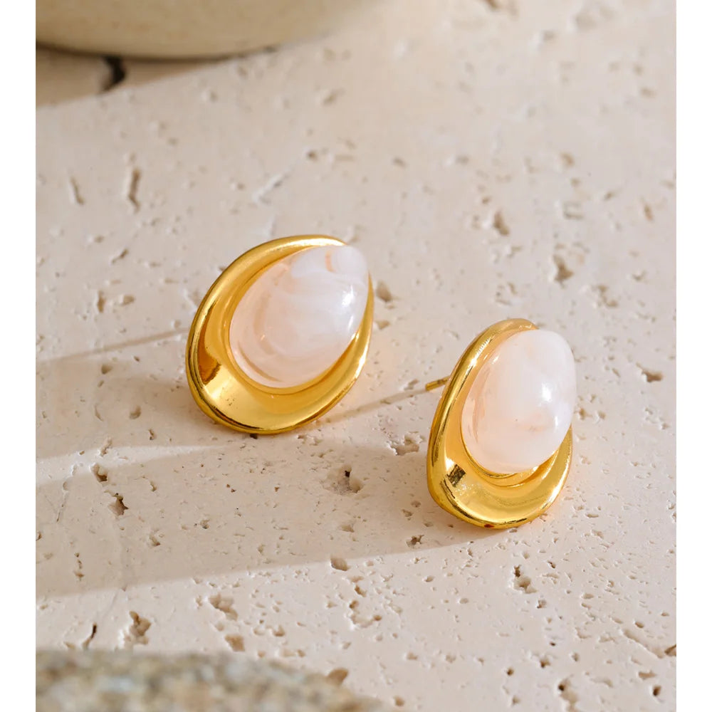 Golden Oval Glow Earrings