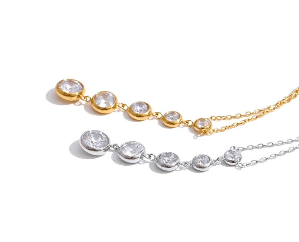 Diamond Drop Pendant Neckla
