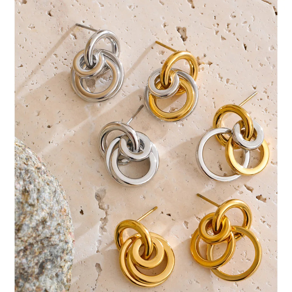 Interlocking Circle Earrings