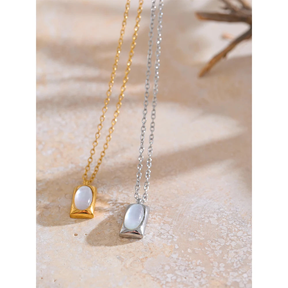 Pearl Bar Pendant Necklace