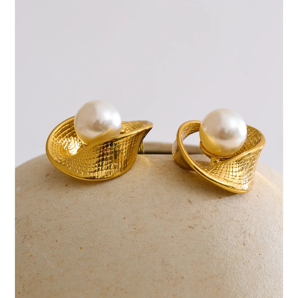 Pearl Luxe Stud Earrings