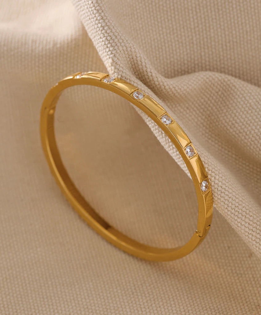 Luxury Geometric Bangle